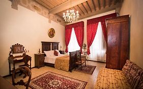 All'Ombra Della Torre Only Rooms
